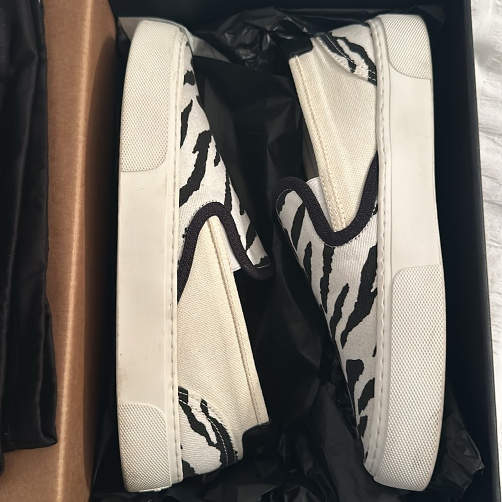 Saint Laurent Venice Slip on Sneaker - Zebra - Picture 10 of 11